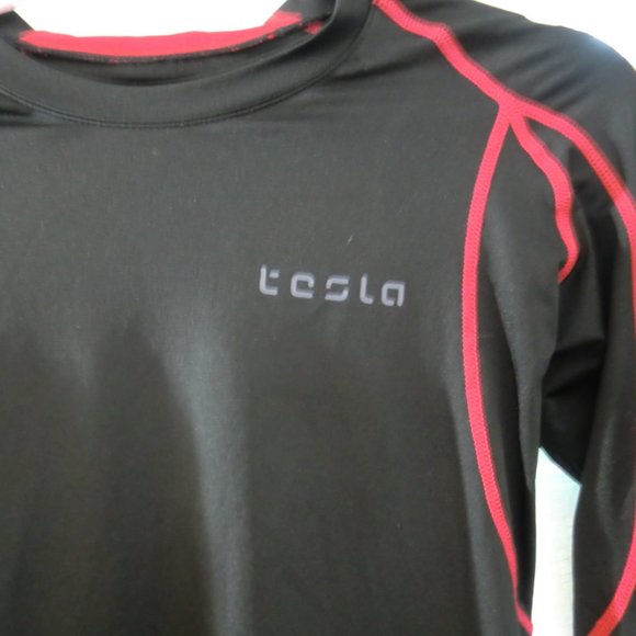 Small Rash Guard by Tesla - Picture 2 of 4